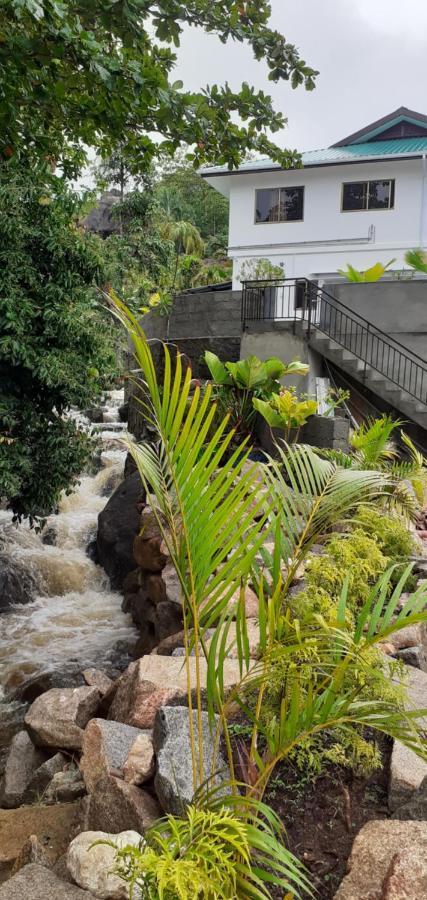 Riverside Mount Simpson - Seychelles Island Beau Vallon  Luaran gambar