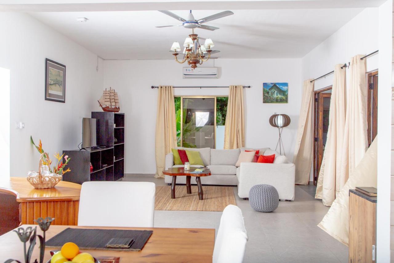 Riverside Mount Simpson - Seychelles Island Beau Vallon  Luaran gambar